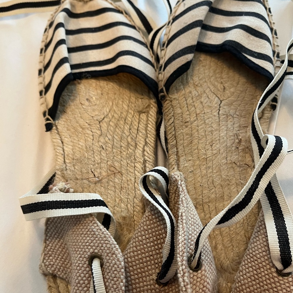Soludos Black and White Striped Espadrilles - size 9 women’s strappy - Picture 6 of 11